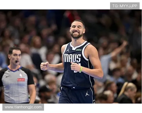 克莱坚韧不拔面对挑战身体疲惫却坚定展现职业精神